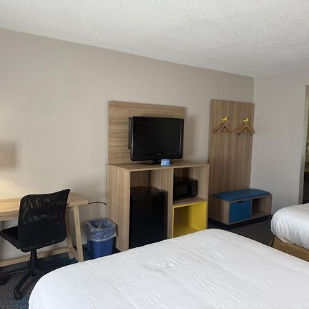 Days Inn By Wyndham Hannibal Esterno foto